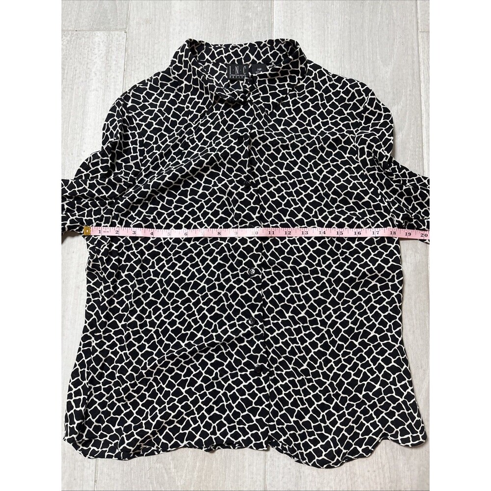 INC International Concepts 14P Silk Blouse Black White Geometric Long Sleeve - Picture 4 of 5